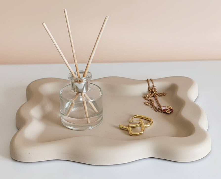 Jesmonite Wavy Tray — Soft Beige