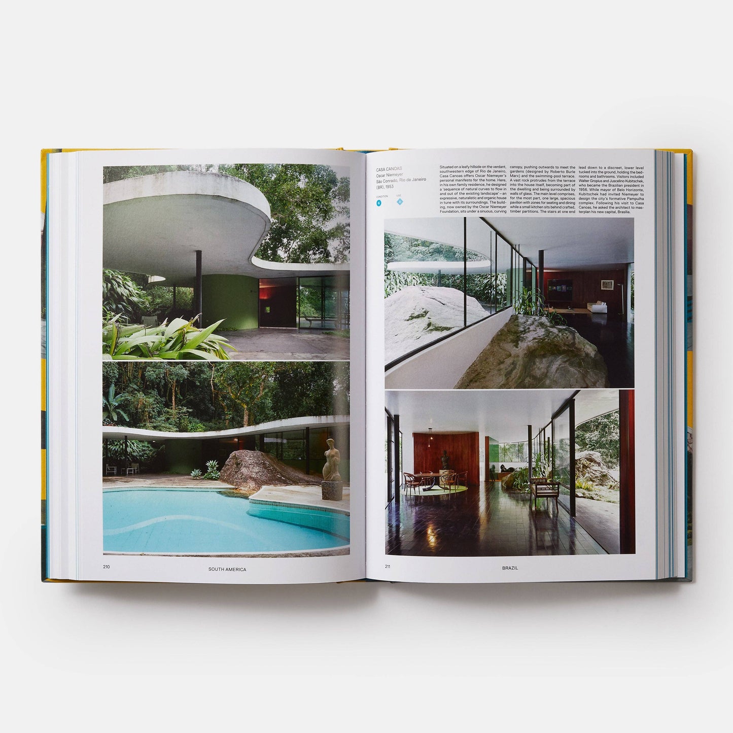 Atlas of Mid-Century Modern Houses (Classic Format)