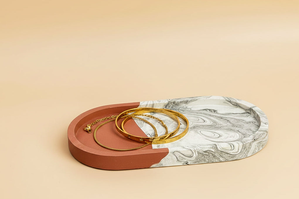 Jesmonite Oval Tray — Terracotta Marble Contrast
