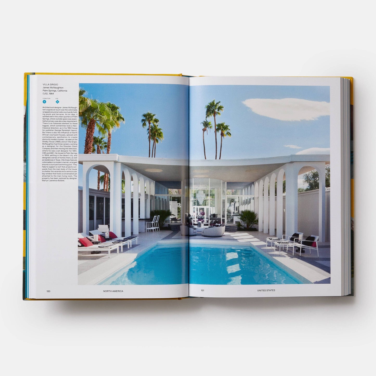 Atlas of Mid-Century Modern Houses (Classic Format)